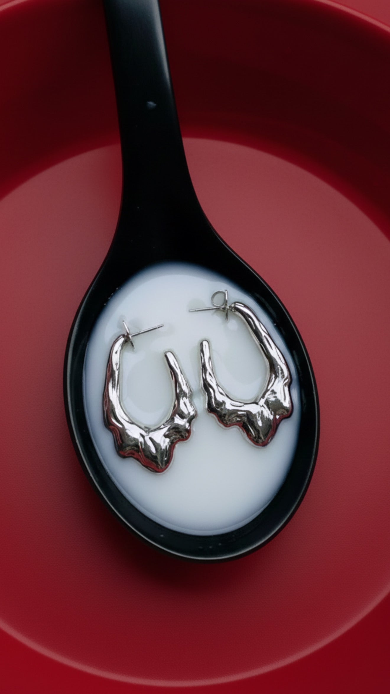 Orecchini pendenti irregolari