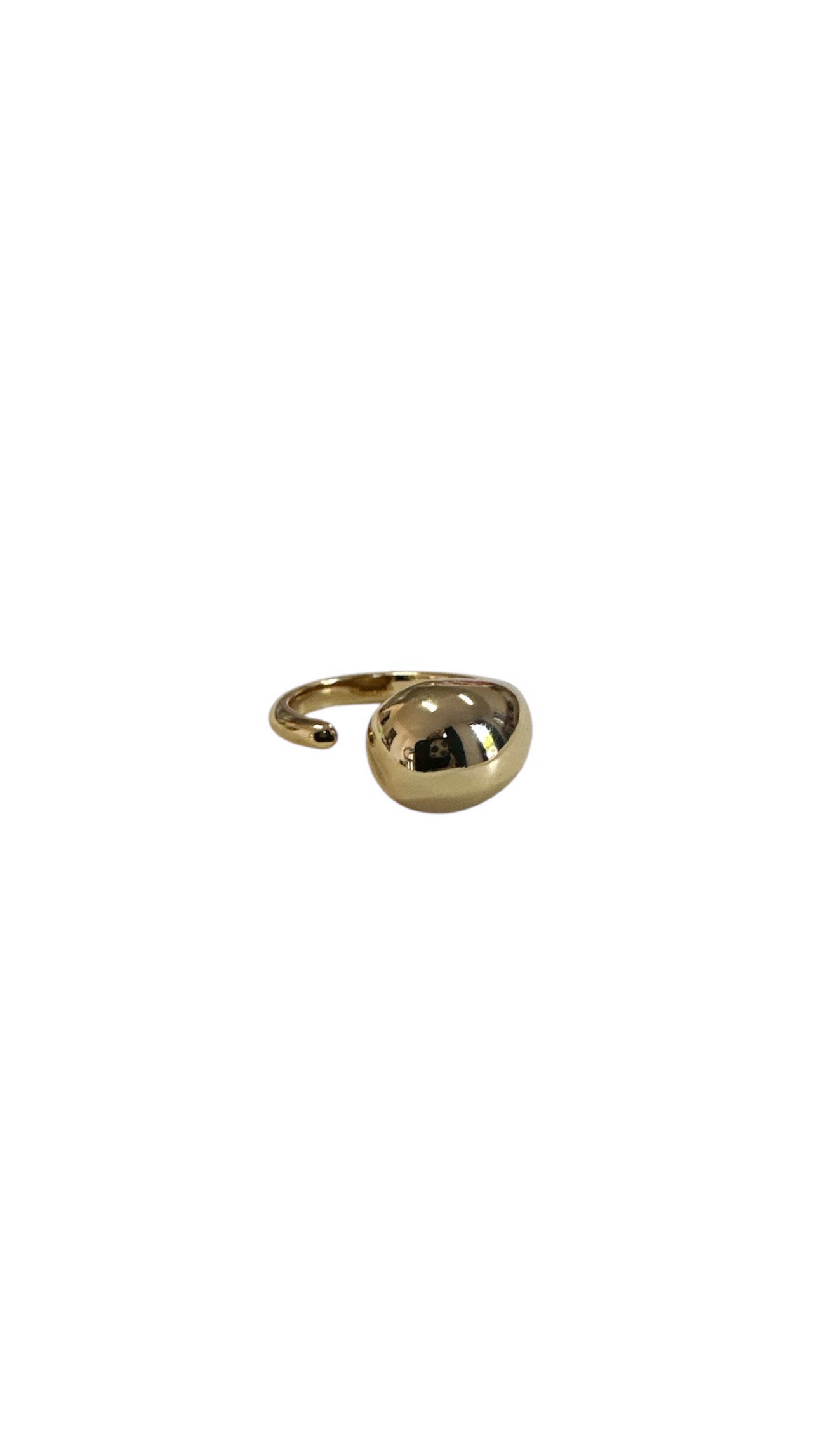 Anello Elettra TRINTA: Design potente in acciaio inox, argento e oro. Per chi vuole farsi sentire senza scuse. Stile bold, senza compromessi